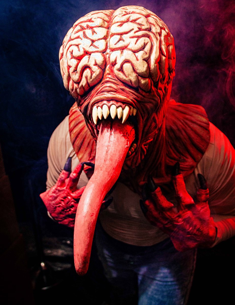   - Volwassen Monster Full Face Masker met zichtbare hersenen