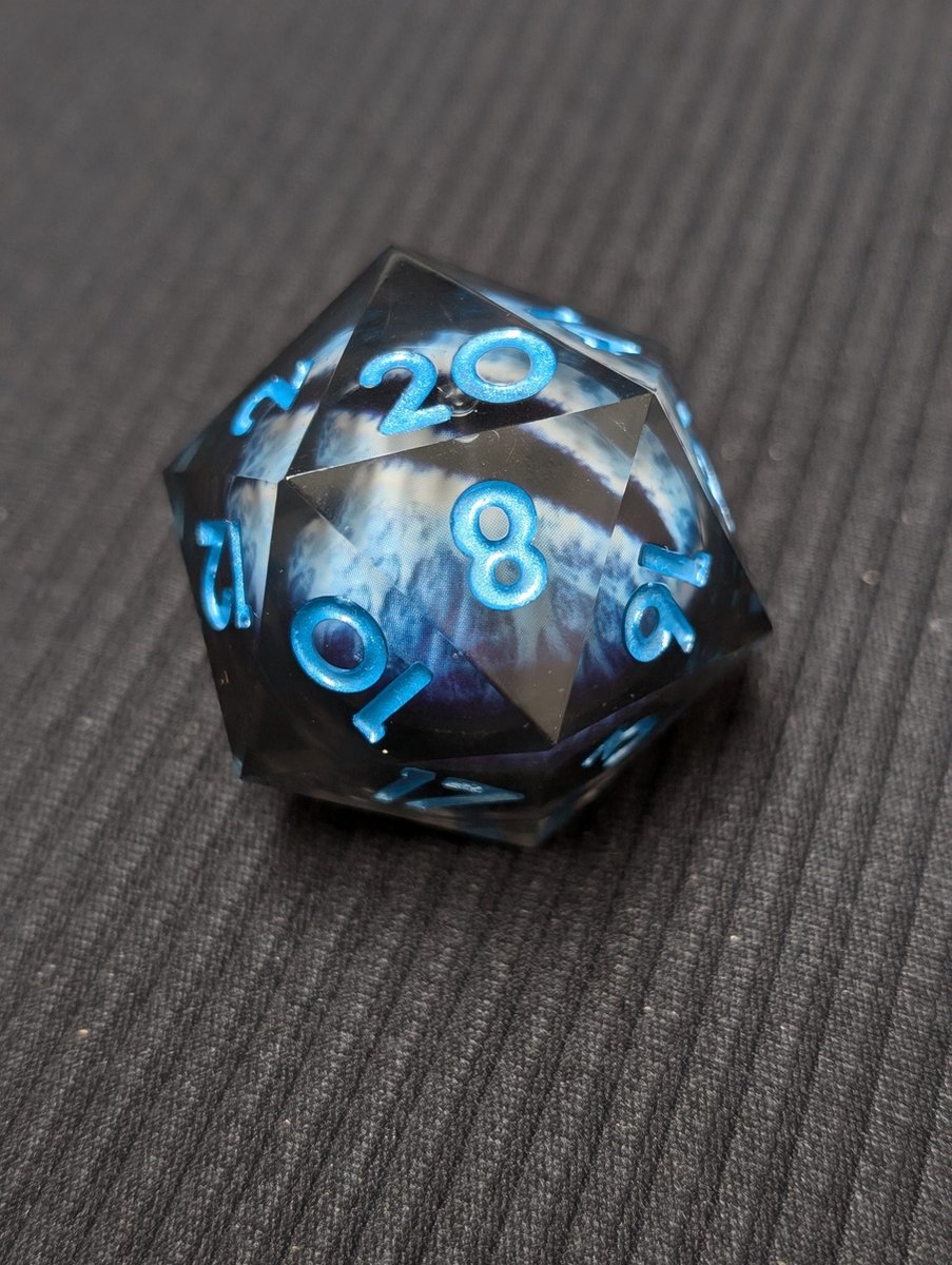Dragons Icy Gaze D20 33mm DnD Dice - Dungeons & Dragons - Dice Set