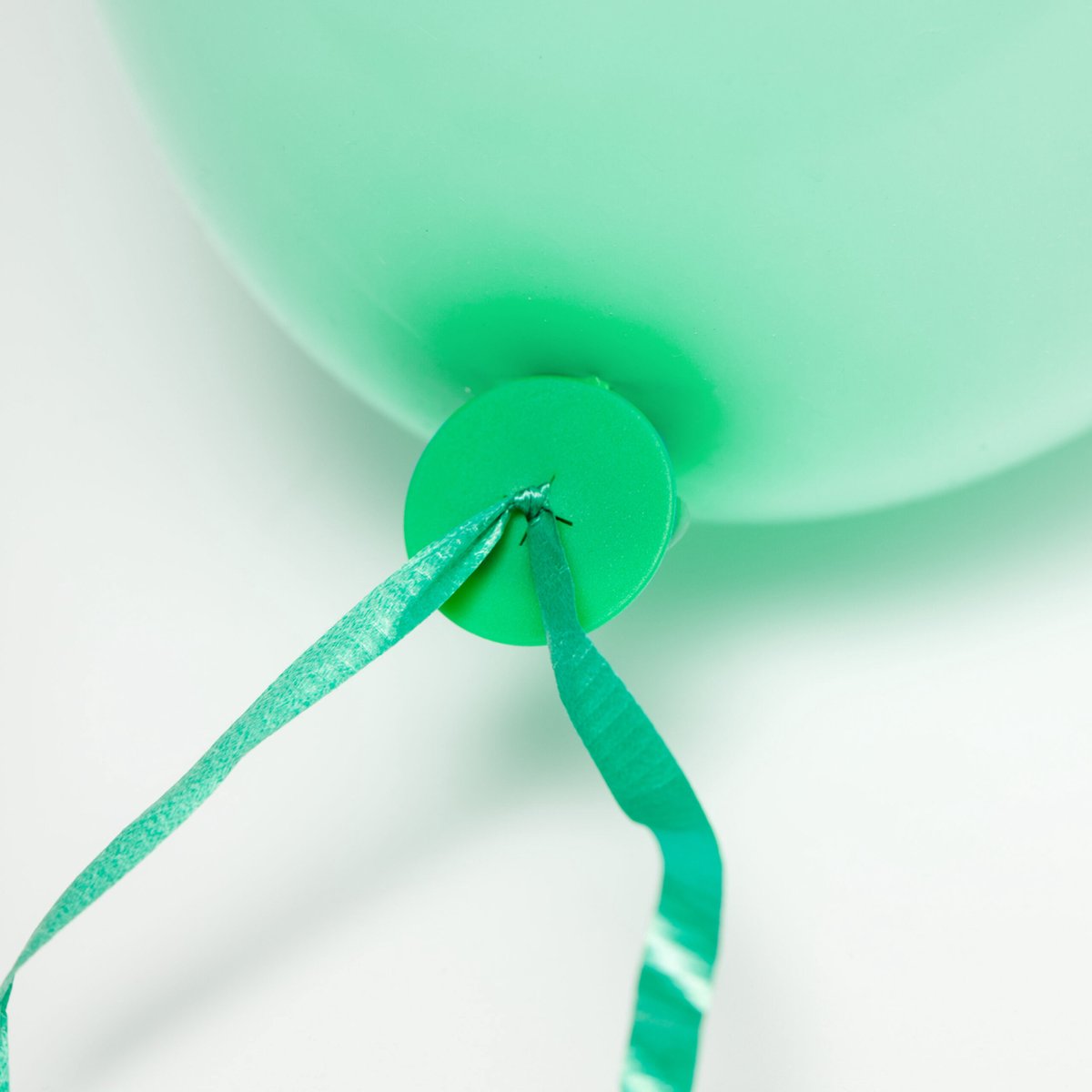 100x Automatische ballon snel sluiter met lint Groen - Ballonnen Feest Knopen