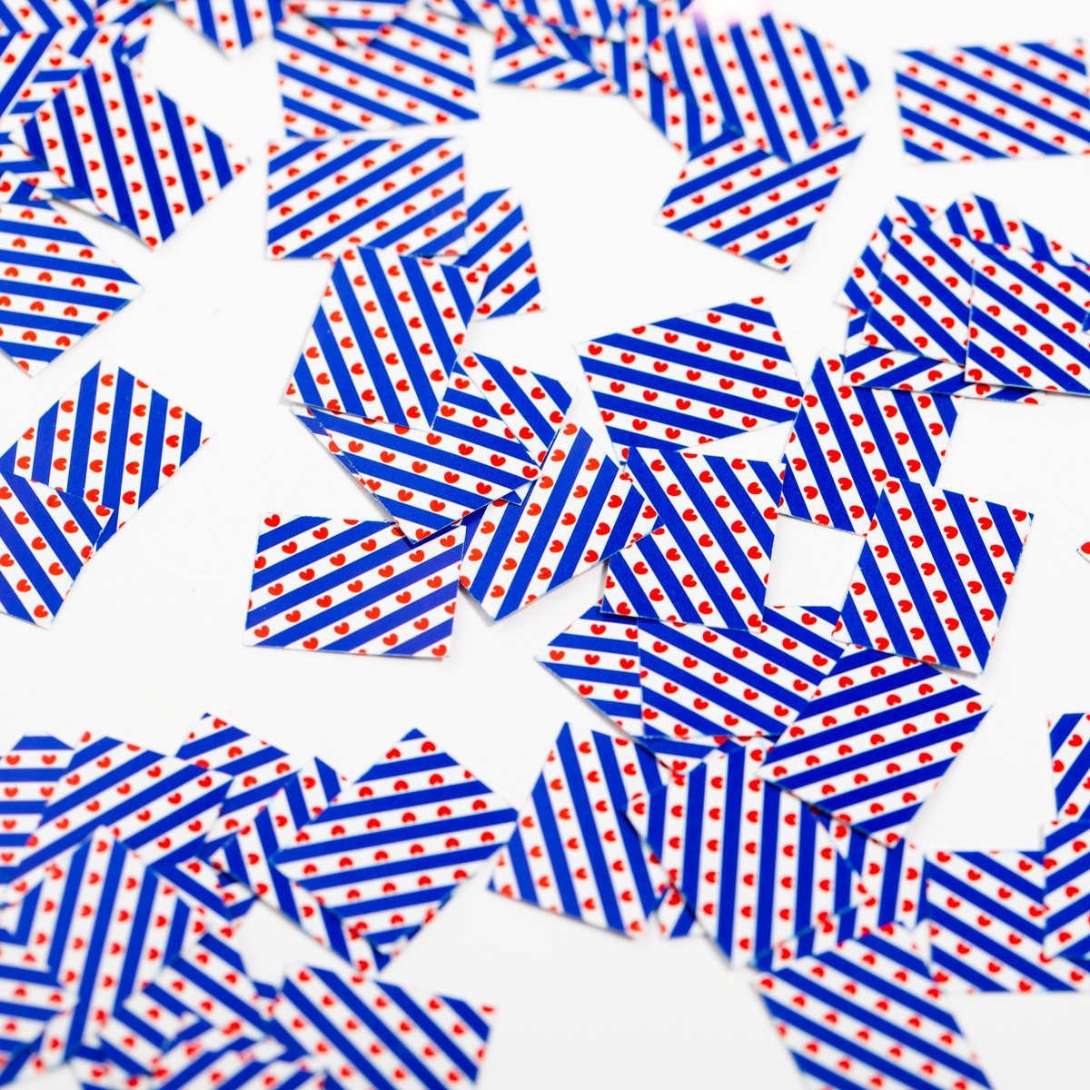 450 stuks Tafel confetti papier Frysland / Pompeblad - Hapjes Cocktail Tapas Zomer Terras EK WK Voetbal Decoratie Tafelconfetti