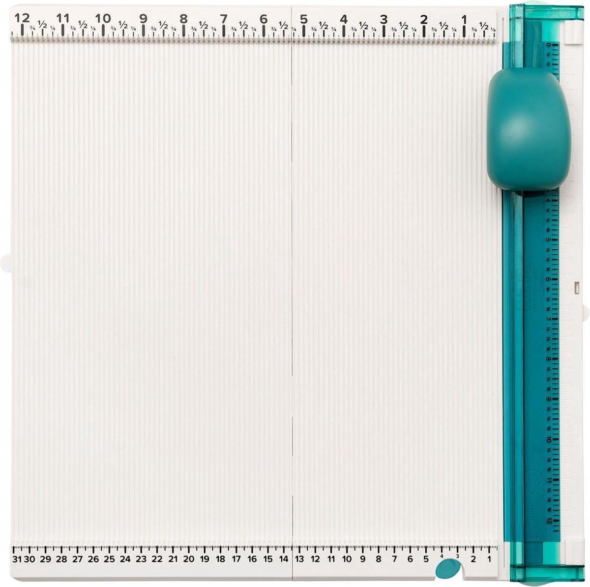 We R Memory Keepers - Comfort Craft Trim And Score Board