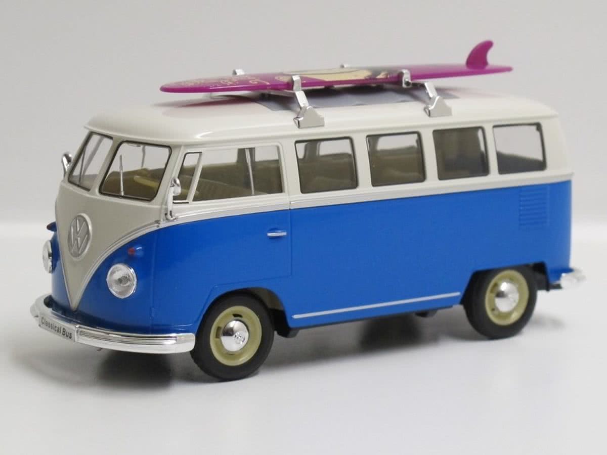 Welly 1:24 VW Bus - 1962, met surfplank