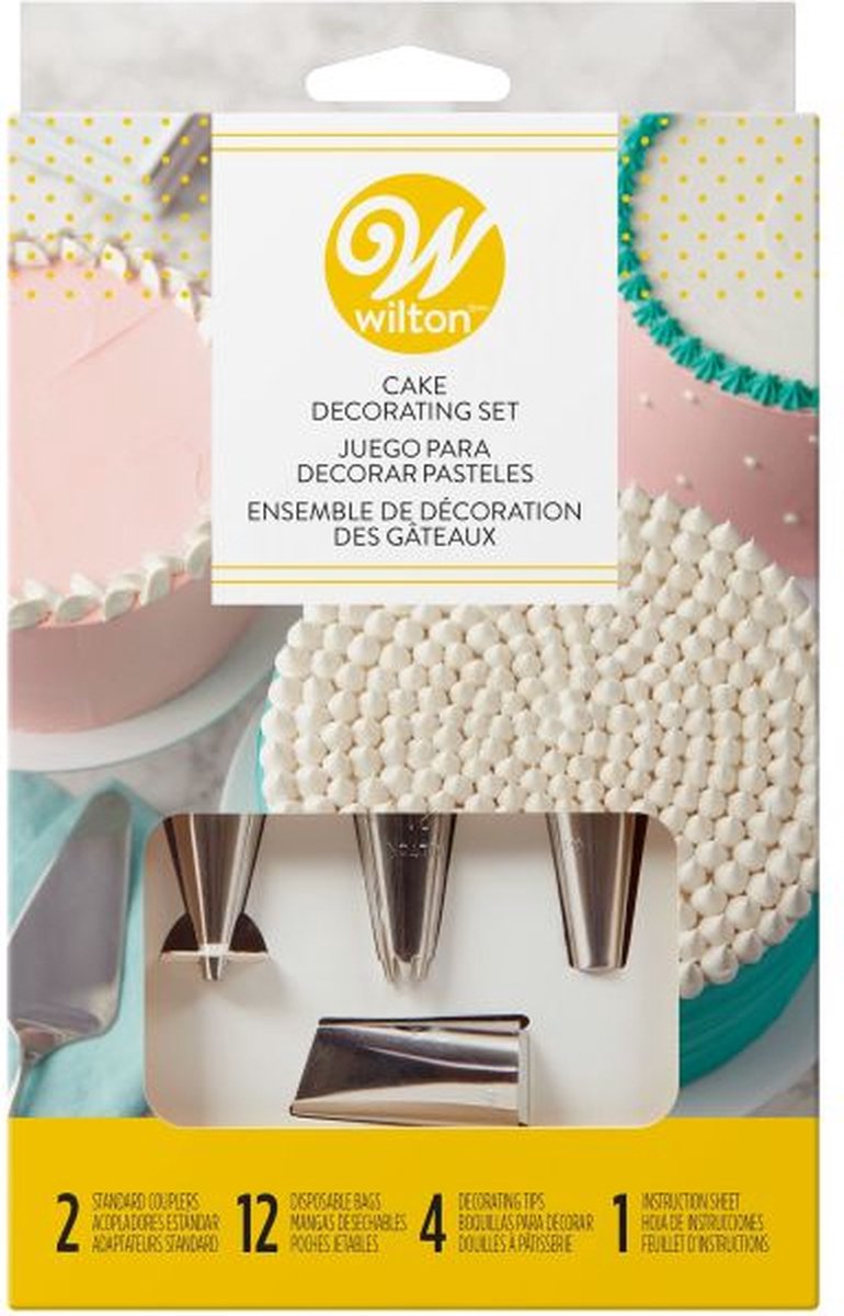 Wilton Cake Decorating Set/18
