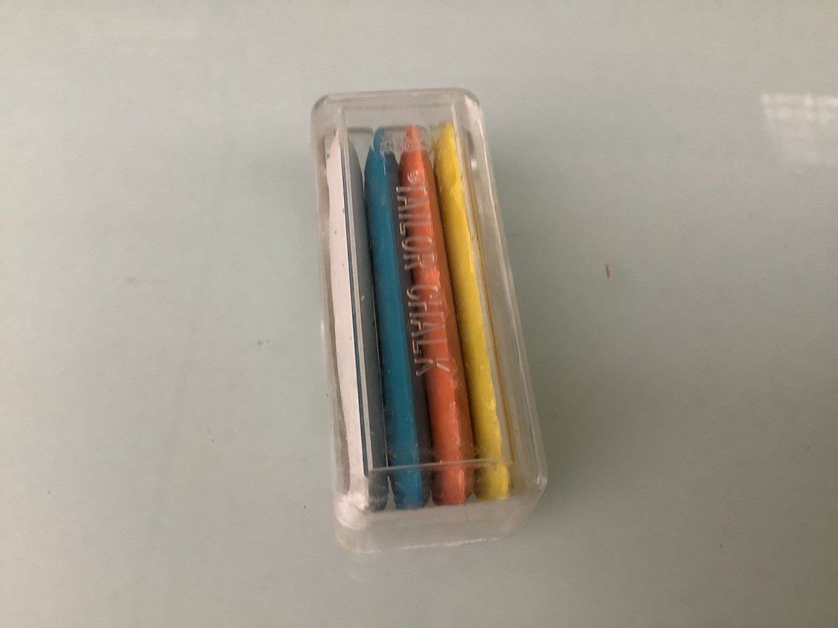 Winkelvansinkel Amsterdam.nl naai krijt. Chalk. 4 kleuren tailor chalk.