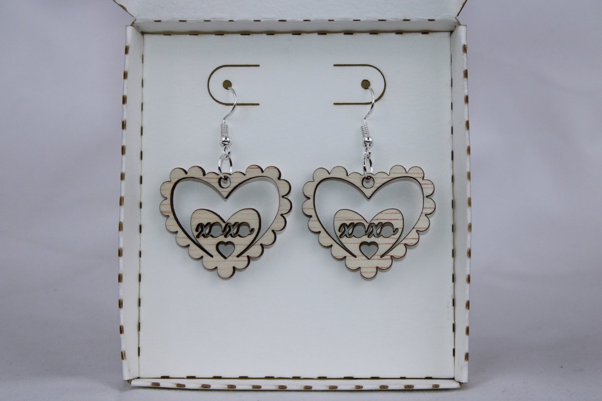 Oorbellen hartje met XOXO