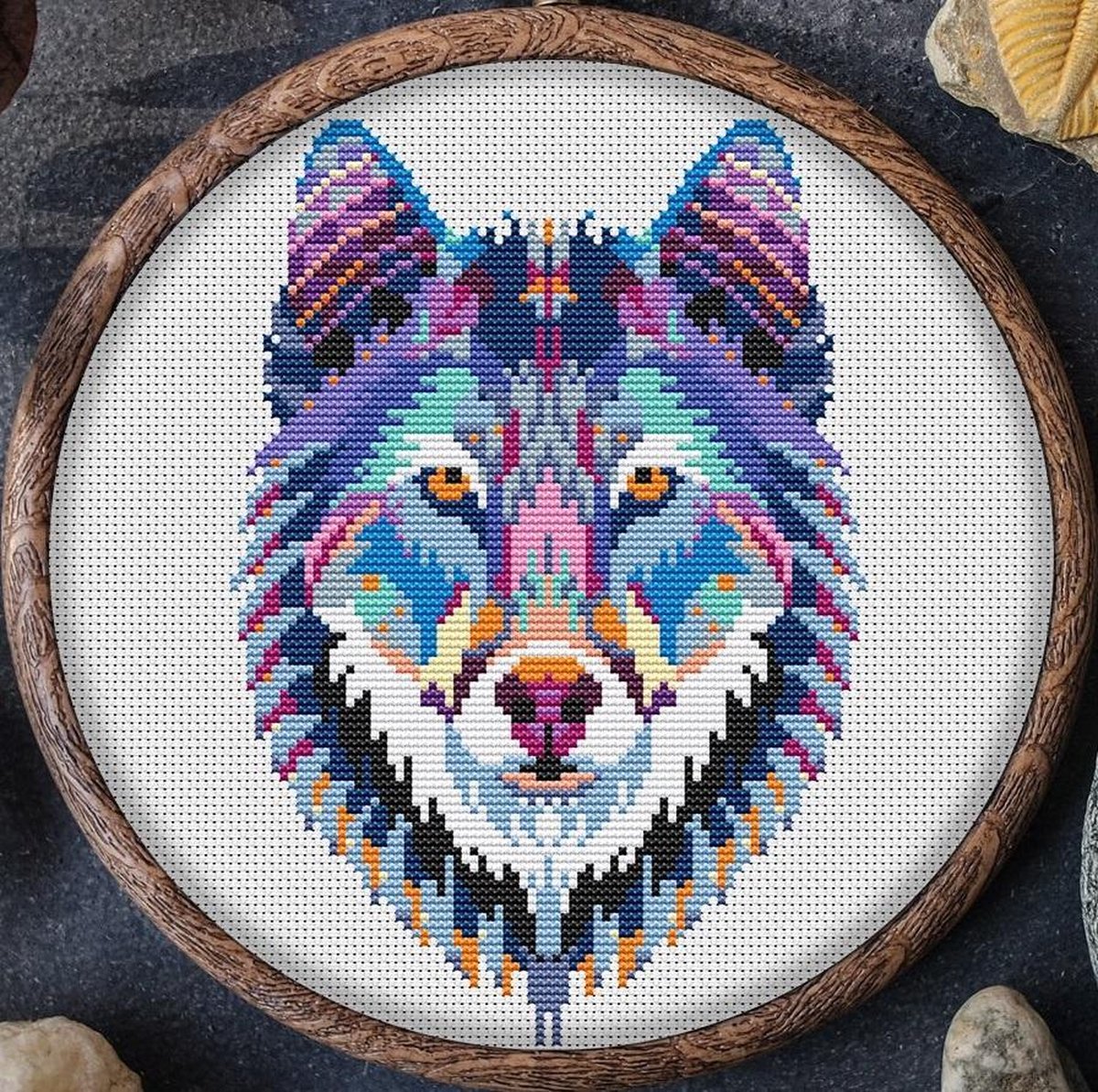 Borduurpakket Mandala Wolf (blauw) - telpatroon om zelf te borduren - geschikt voor beginners