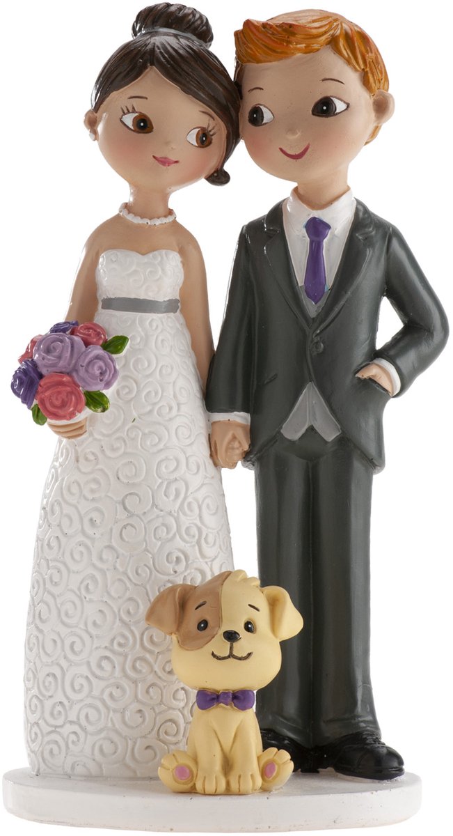 Bruidspaartje met hondje