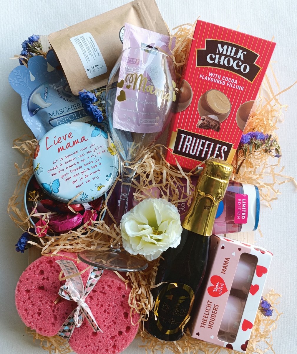 Luxe Cadeaupakket voor Mama – Verwenpakket met Douchegel, Thee, Wijnglas & Bubbels – Cadeau voor Mama