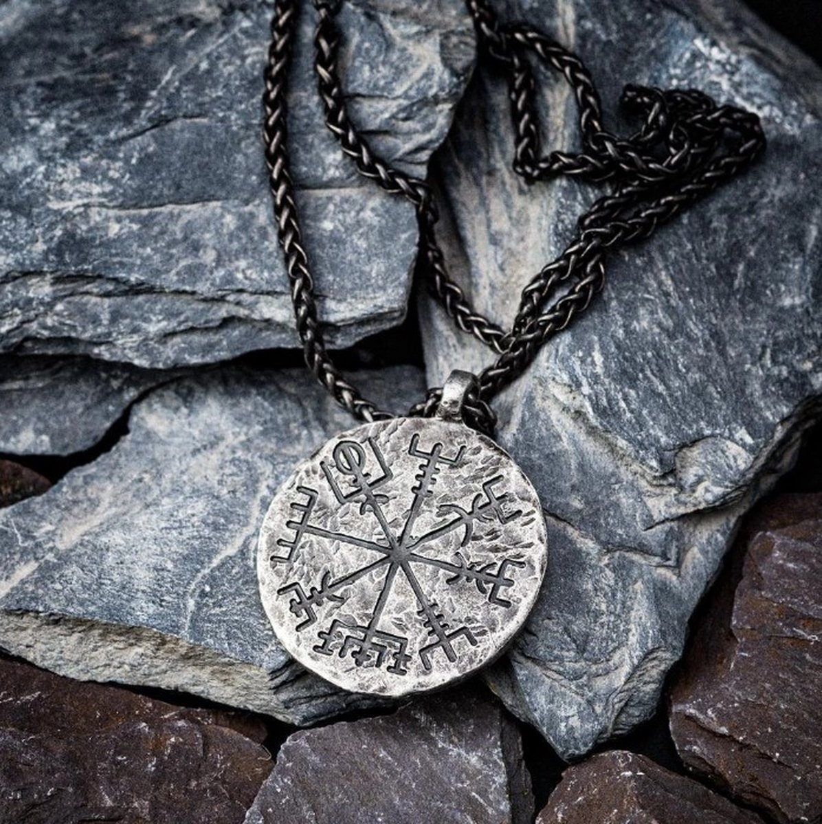 Vegvisir - viking -viking compas - Rune compas - ketting - Exclusive Ketting met gift box - Hanger - Accessoires - Larpcenter.nl - Cadeau - Viking - Keltisch - Sieraden