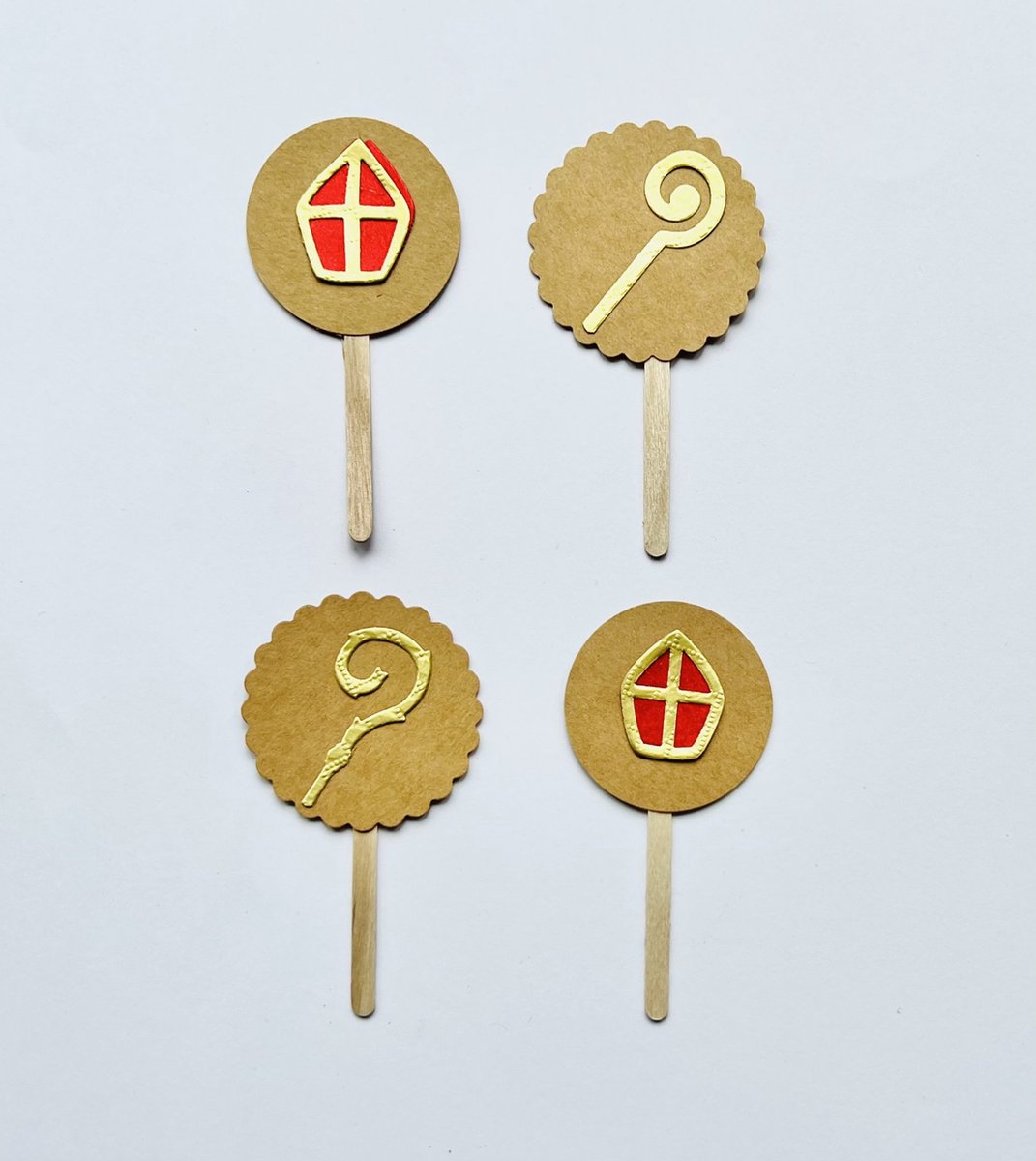 Sint Mijter en Staf Cupcake Prikkers – Perfecte Sinterklaas Decoratie!