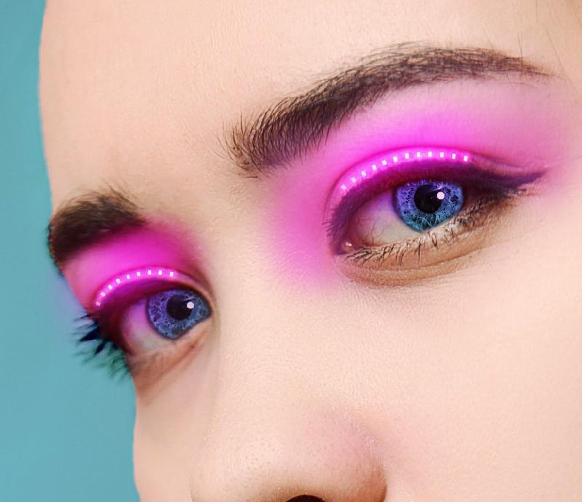 Salvaro LED Wimpers Roze  - 9 Lichteffecten -  Halloween - Kerst - Carnaval -  Oktoberfest / Oktoberfeest - Feest & Gala