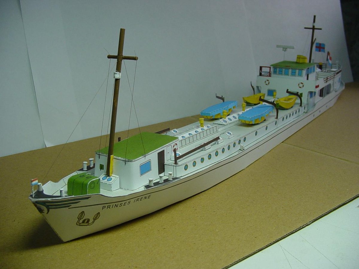 Prinses Irene opleidingsschip van het KOF 1/100
