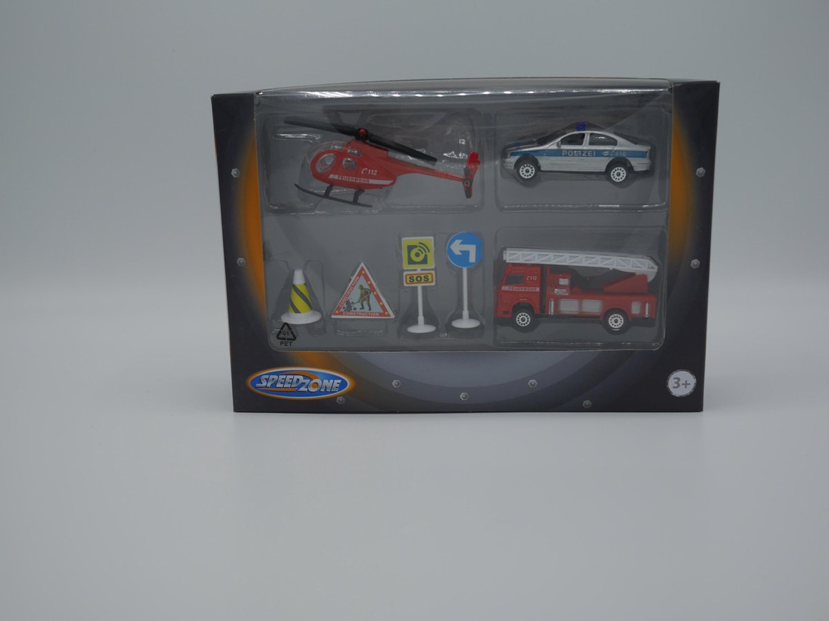 Politie auto brandweer wagen en helikopter met borden.  duits