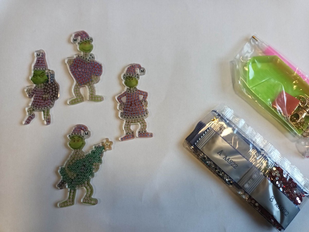 Diamond Painting Sleutelhangers - Maak zelf de Mooiste sleutelhanger - De Grinch - Kerst - 4 stuks